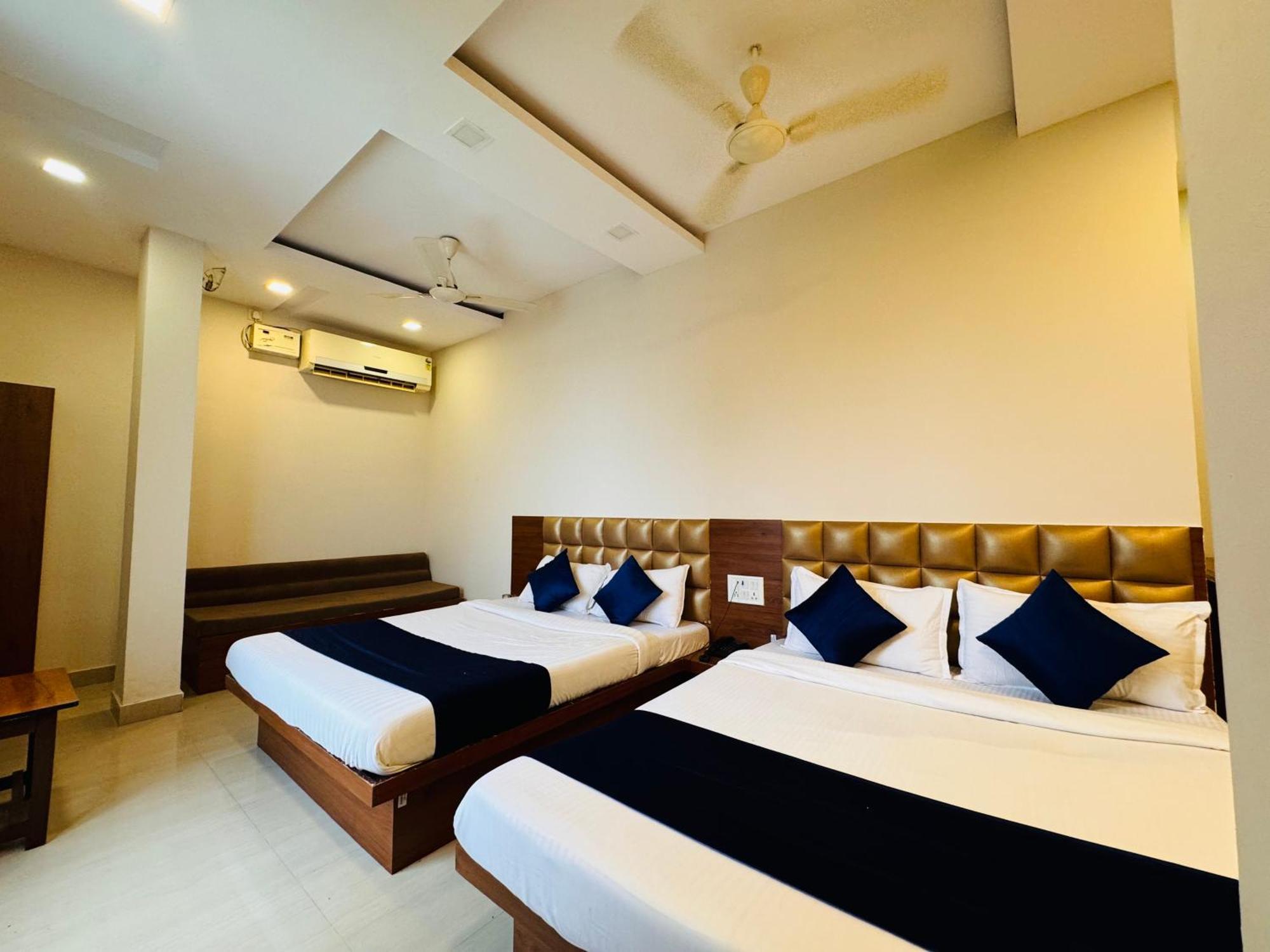 Hotel Suryodaya อุจเจน ห้อง รูปภาพ